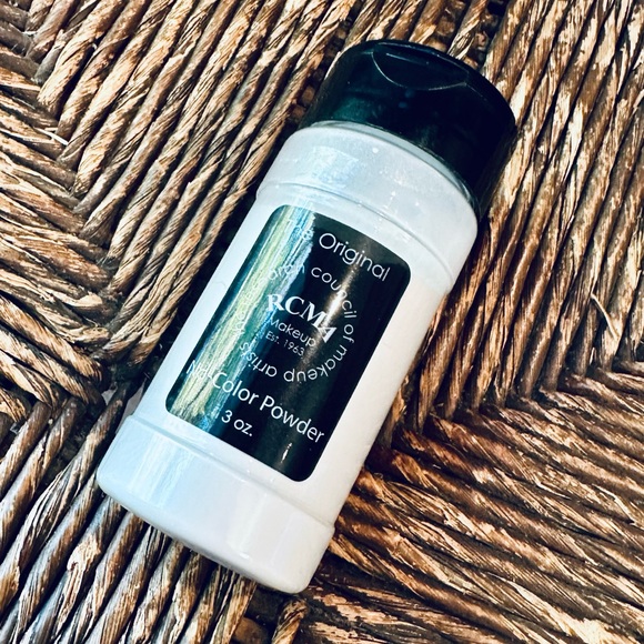 ✨💛 RCMA The Original No Color Finishing Powder 💛✨ - Picture 1 of 5